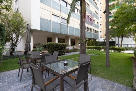 Apartamento à venda com 213m², 3 quartos e 2 vagas Apartamento à venda com 213m², 3 quartos e 2 vagasJardim