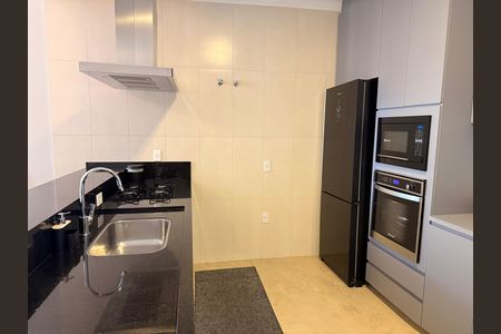 Cozinha de casa de condomínio à venda com 3 quartos, 170m² em Swiss Park, Campinas