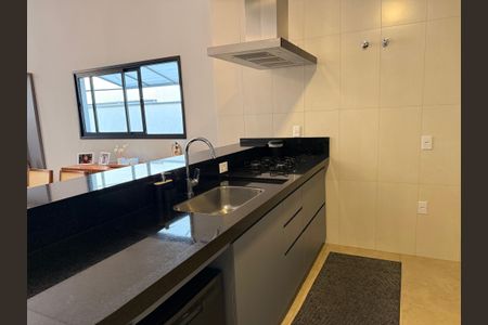 Casa de condomínio à venda com 170m², 3 quartos e sem vaga Casa de condomínio à venda com 170m², 3 quartos e sem vagaCozinha