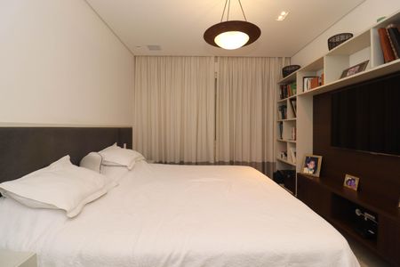 Apartamento para alugar com 156m², 2 quartos e 1 vaga Apartamento para alugar com 156m², 2 quartos e 1 vagaSuíte