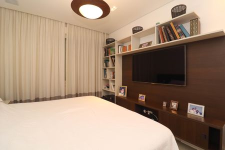 Apartamento para alugar com 156m², 2 quartos e 1 vaga Apartamento para alugar com 156m², 2 quartos e 1 vagaSuíte