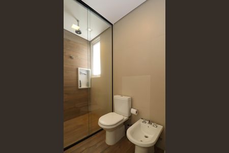 Apartamento para alugar com 156m², 2 quartos e 1 vaga Apartamento para alugar com 156m², 2 quartos e 1 vagaBanheiro da Suíte