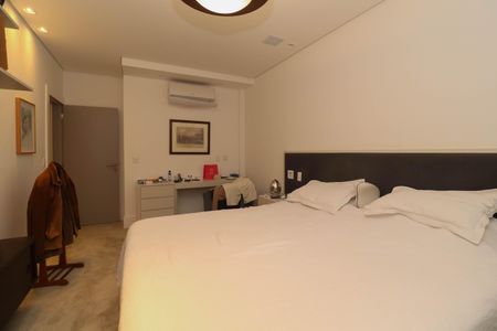 Apartamento para alugar com 156m², 2 quartos e 1 vaga Apartamento para alugar com 156m², 2 quartos e 1 vagaSuíte