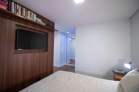 Apartamento à venda com 208m², 4 quartos e 4 vagas Apartamento à venda com 208m², 4 quartos e 4 vagasSuíte 4