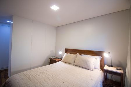 Apartamento à venda com 208m², 4 quartos e 4 vagas Apartamento à venda com 208m², 4 quartos e 4 vagasSuíte 4