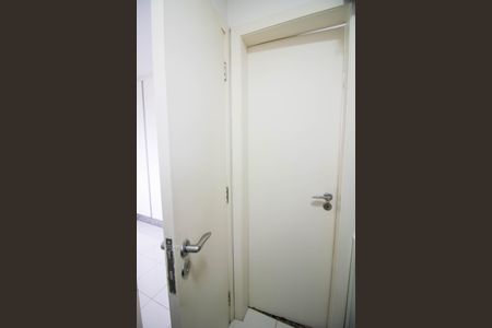 Apartamento à venda com 208m², 4 quartos e 4 vagas Apartamento à venda com 208m², 4 quartos e 4 vagasBanheiro de serviço