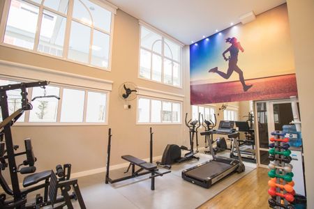 Apartamento à venda com 208m², 4 quartos e 4 vagas Apartamento à venda com 208m², 4 quartos e 4 vagasÁrea comum - Academia