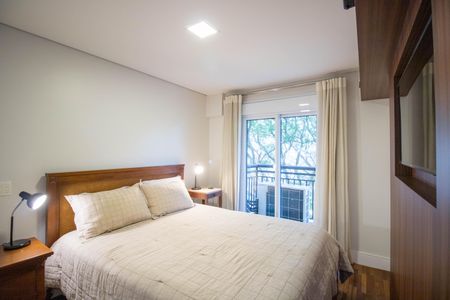 Apartamento à venda com 208m², 4 quartos e 4 vagas Apartamento à venda com 208m², 4 quartos e 4 vagasSuíte 4