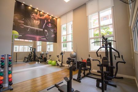 Apartamento à venda com 208m², 4 quartos e 4 vagas Apartamento à venda com 208m², 4 quartos e 4 vagasÁrea comum - Academia