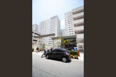 Apartamento à venda com 44m², 2 quartos e 1 vaga Apartamento à venda com 44m², 2 quartos e 1 vagaFachada