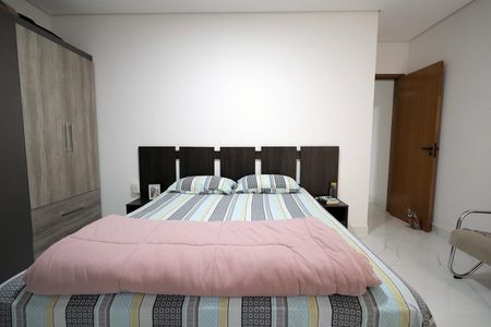Apartamento à venda com 85m², 3 quartos e 2 vagas Apartamento à venda com 85m², 3 quartos e 2 vagasSuíte