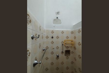 Casa à venda com 130m², 2 quartos e 1 vagaBanheiro