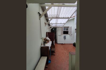 Casa à venda com 130m², 2 quartos e 1 vagaQuintal