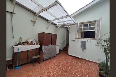 Casa à venda com 130m², 2 quartos e 1 vagaQuintal