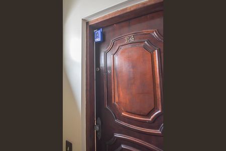 Apartamento para alugar com 55m², 2 quartos e 1 vaga Apartamento para alugar com 55m², 2 quartos e 1 vagaLockBox