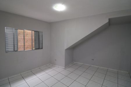 Quarto de casa de condomínio para alugar com 1 quarto, 60m² em Parque Colonial, São Paulo