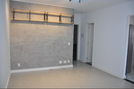 Sala de casa de condomínio para alugar com 2 quartos, 54m² em Jardim Dulce (nova Veneza), Sumaré
