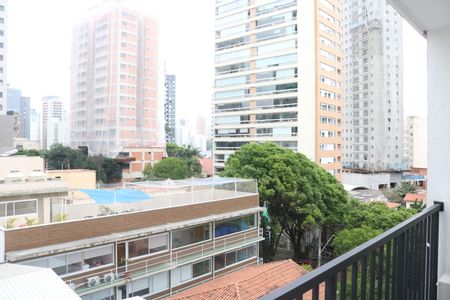 Varanda de kitnet/studio para alugar com 1 quarto, 26m² em Barra Funda, São Paulo