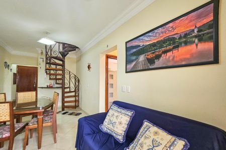 Apartamento para alugar com 160m², 3 quartos e 1 vagaSala