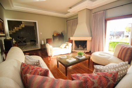 Sala 1 de casa à venda com 3 quartos, 358m² em Ipanema, Porto Alegre