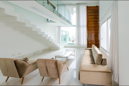 Sala de casa de condomínio para alugar com 4 quartos, 395m² em Buritis, Belo Horizonte