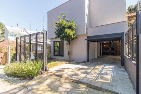 Casa à venda com 293m², 4 quartos e 2 vagasFachada