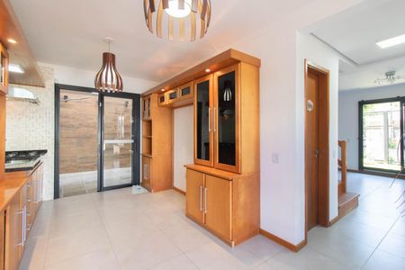 Casa à venda com 293m², 4 quartos e 2 vagasCozinha