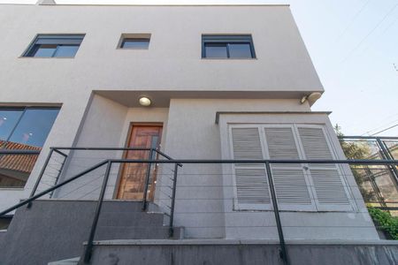 Casa à venda com 293m², 4 quartos e 2 vagasFachada