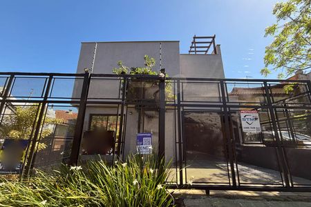 Casa à venda com 293m², 4 quartos e 2 vagasFachada