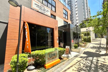 Apartamento à venda com 37m², 1 quarto e sem vaga Apartamento à venda com 37m², 1 quarto e sem vagaFachada
