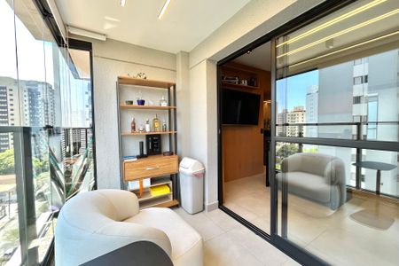 Apartamento à venda com 37m², 1 quarto e sem vaga Apartamento à venda com 37m², 1 quarto e sem vagaVaranda