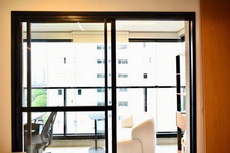 Sacada de apartamento à venda com 1 quarto, 37m² em Chácara Inglesa, São Paulo