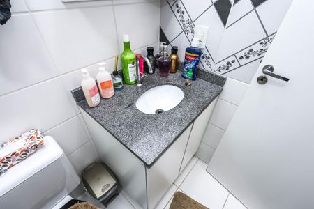 Apartamento à venda com 50m², 2 quartos e 1 vaga Apartamento à venda com 50m², 2 quartos e 1 vagaBanheiro