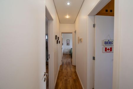 Apartamento à venda com 110m², 3 quartos e 2 vagas Apartamento à venda com 110m², 3 quartos e 2 vagasCorredor