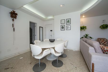 Apartamento à venda com 110m², 3 quartos e 2 vagas Apartamento à venda com 110m², 3 quartos e 2 vagasSala