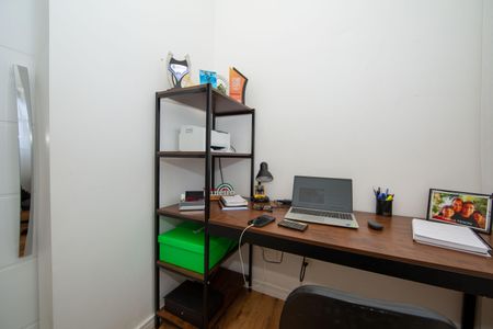 Apartamento à venda com 110m², 3 quartos e 2 vagas Apartamento à venda com 110m², 3 quartos e 2 vagasEscritório