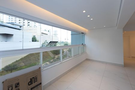 Varanda da Sala de apartamento para alugar com 3 quartos, 115m² em Vila da Serra, Nova Lima