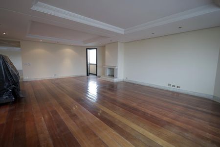 Apartamento à venda com 340m², 6 quartos e 4 vagasSala