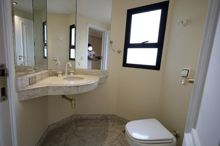 Apartamento à venda com 340m², 6 quartos e 4 vagasLavabo