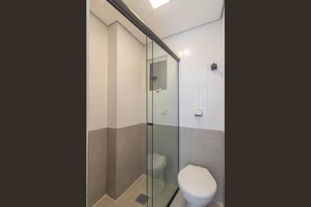 Banheiro de apartamento para alugar com 1 quarto, 20m² em Centro Histórico, Porto Alegre