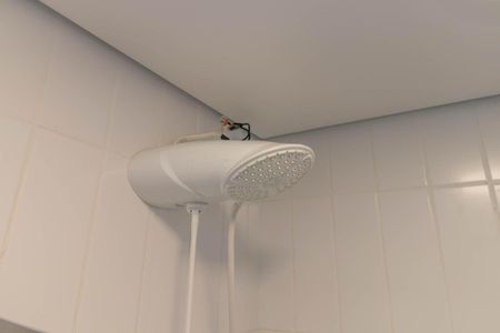 Banheiro de apartamento para alugar com 1 quarto, 20m² em Centro Histórico, Porto Alegre