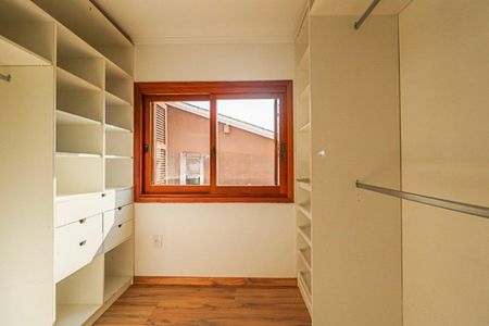 Quarto 1 de apartamento para alugar com 2 quartos, 120m² em São Geraldo, Porto Alegre
