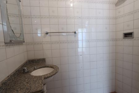 Casa à venda com 139m², 5 quartos e 2 vagasBanheiro de Serviço