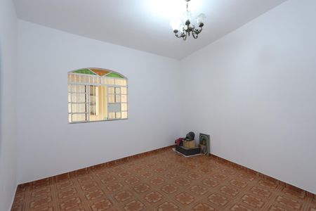 Casa à venda com 139m², 5 quartos e 2 vagasQuarto 2