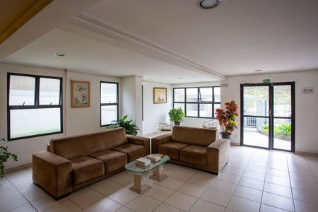 Apartamento à venda com 60m², 2 quartos e 1 vagaHall social