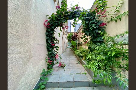 Apartamento para alugar com 74m², 2 quartos e 1 vaga Apartamento para alugar com 74m², 2 quartos e 1 vagaÁrea comum