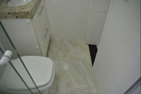 Apartamento à venda com 56m², 2 quartos e 1 vagaBanheiro Social