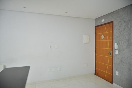 Sala de apartamento à venda com 2 quartos, 56m² em Vila Camilópolis, Santo André
