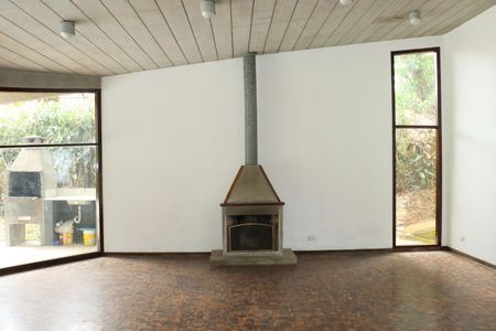Casa de condomínio para alugar com 723m², 3 quartos e 2 vagasSala