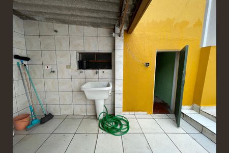 Casa à venda com 200m², 3 quartos e 2 vagas Casa à venda com 200m², 3 quartos e 2 vagasÁrea de Serviço
